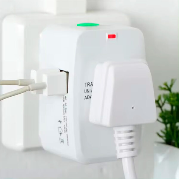 Adaptador de Tomada Universal com USB - Imagem 6